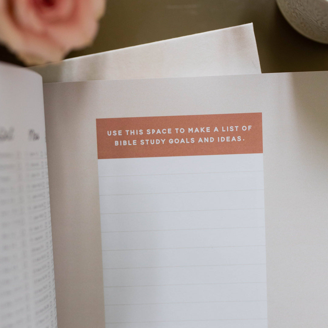 Growing in Grace | Spiritual Disciplines Study-Bibles & Devotionals-The Daily Grace Co-Shop with Bloom West Boutique, Women's Fashion Boutique, Located in Houma, Louisiana