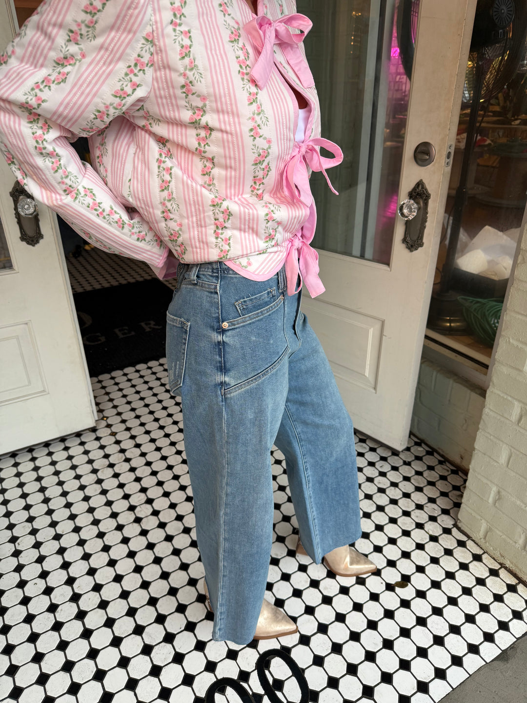 Dalia Cropped Jeans-Jeans-ee:some-Shop with Bloom West Boutique, Women's Fashion Boutique, Located in Houma, Louisiana