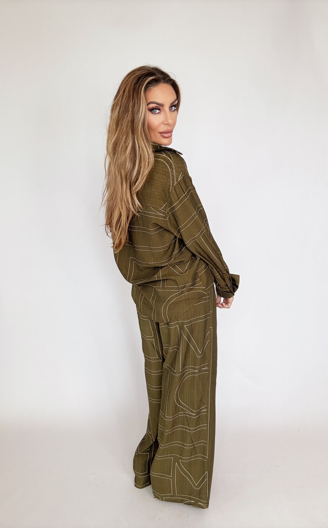 The Monroe Button-Up Top Olive-Tops-Entro-Shop with Bloom West Boutique, Women's Fashion Boutique, Located in Houma, Louisiana
