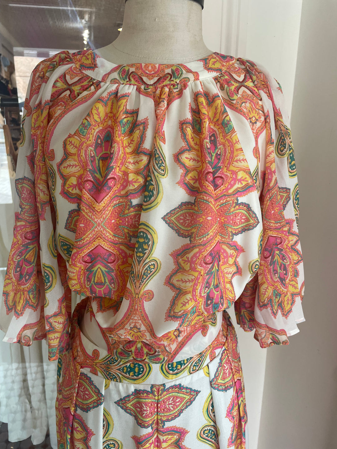 Betsy Printed Woven Top-Long Sleeves-Flying Tomato-Shop with Bloom West Boutique, Women's Fashion Boutique, Located in Houma, Louisiana