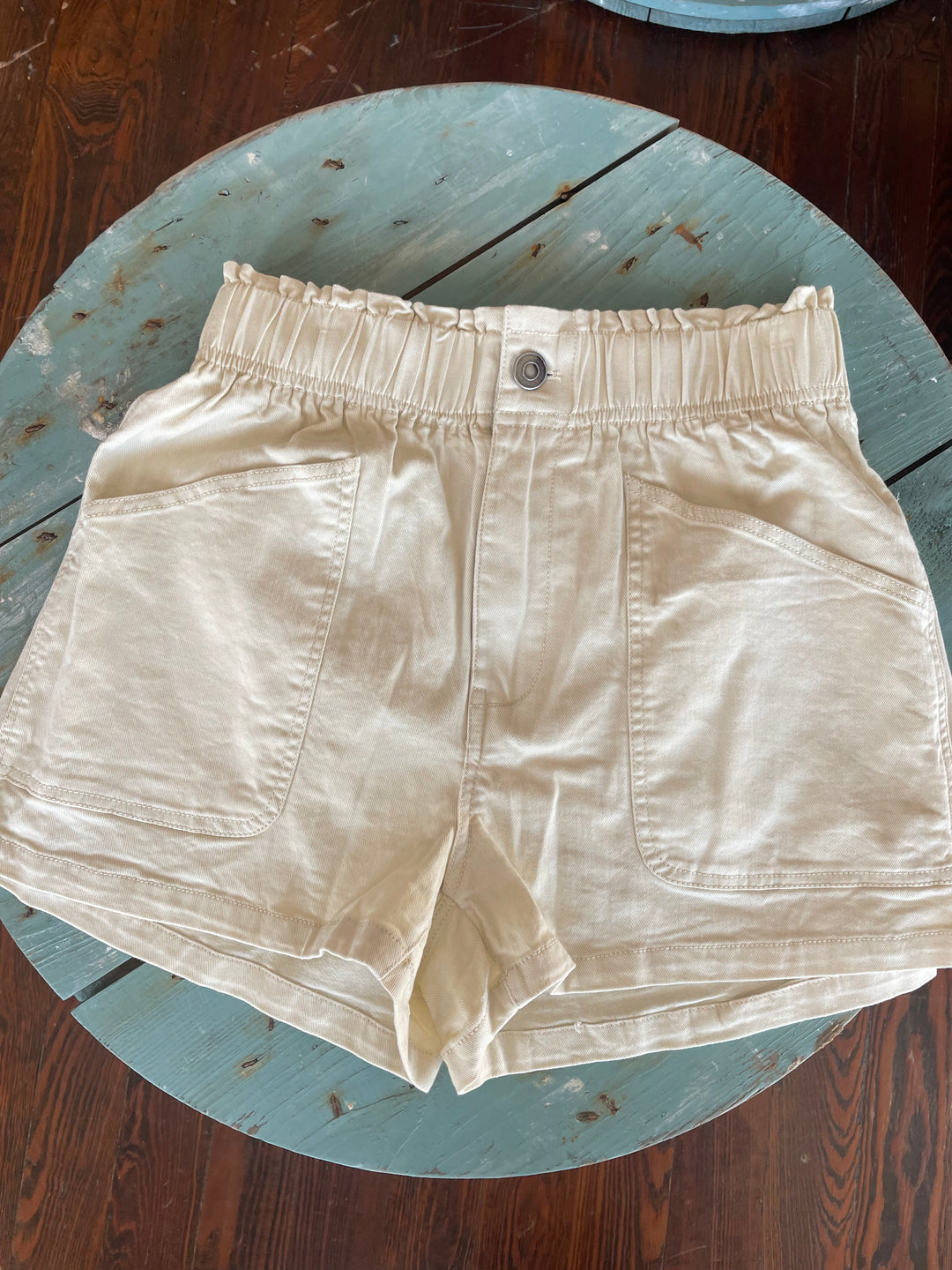 Breeta Elastic Waist W/Button Relaxed Shorts-Shorts-Entro-Shop with Bloom West Boutique, Women's Fashion Boutique, Located in Houma, Louisiana