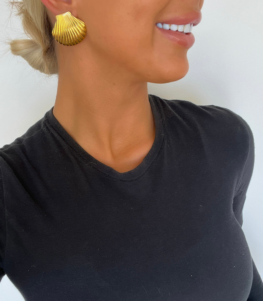THE SHELL EARRINGS-Earring-Chansuttpearls-Shop with Bloom West Boutique, Women's Fashion Boutique, Located in Houma, Louisiana