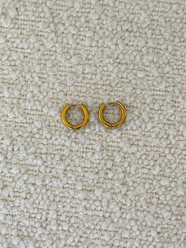 GOLD HUGGIES-Chansuttpearls-Shop with Bloom West Boutique, Women&