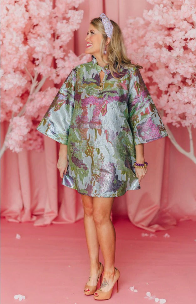 short caftan dress with sleeves Short caftan dress with floral print by Nuichan. Boho caftan