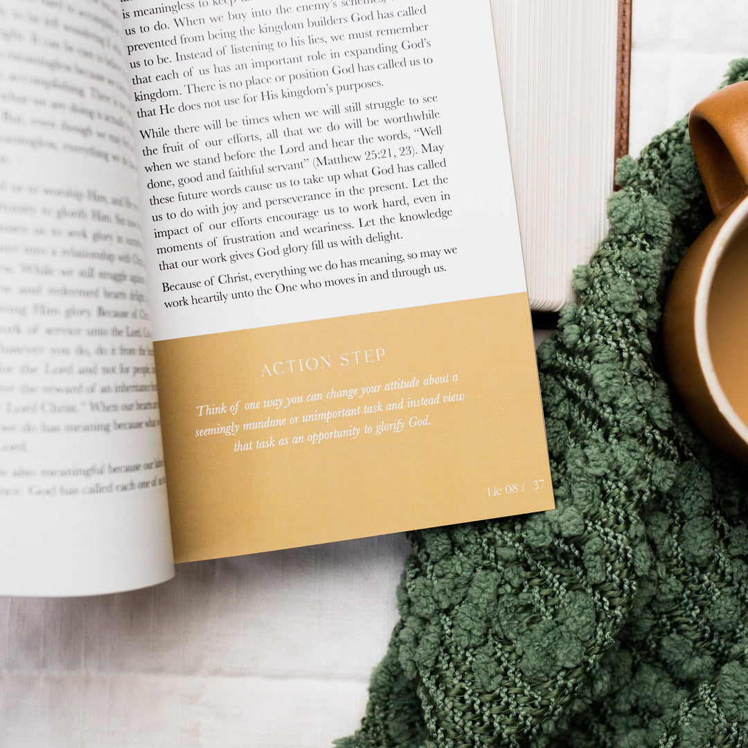 Thirty Truths for Common Lies for Women Booklet-The Daily Grace Co-Shop with Bloom West Boutique, Women's Fashion Boutique, Located in Houma, Louisiana